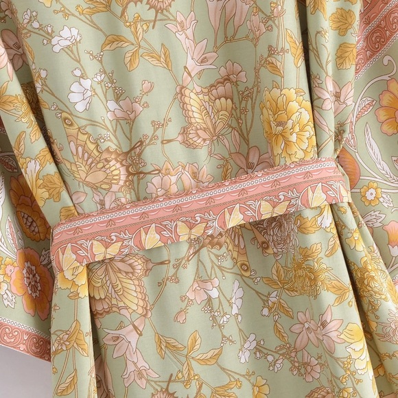 SOLD OUT Butterfly Fields Floral Pastel Casual Kimono Open Duster Wrap Coverup - Picture 6 of 11